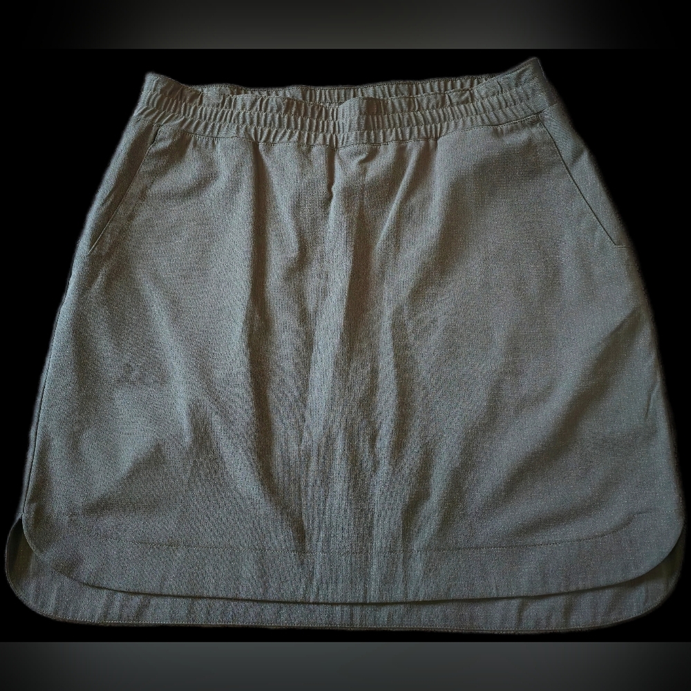 Duluth Trading Co Olive Skorts L